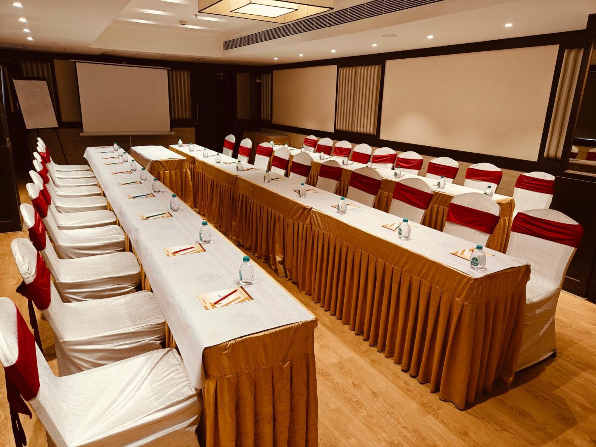 Mm Legacy - A Bergamont Hotel, Kanchipuram Eksteriør billede