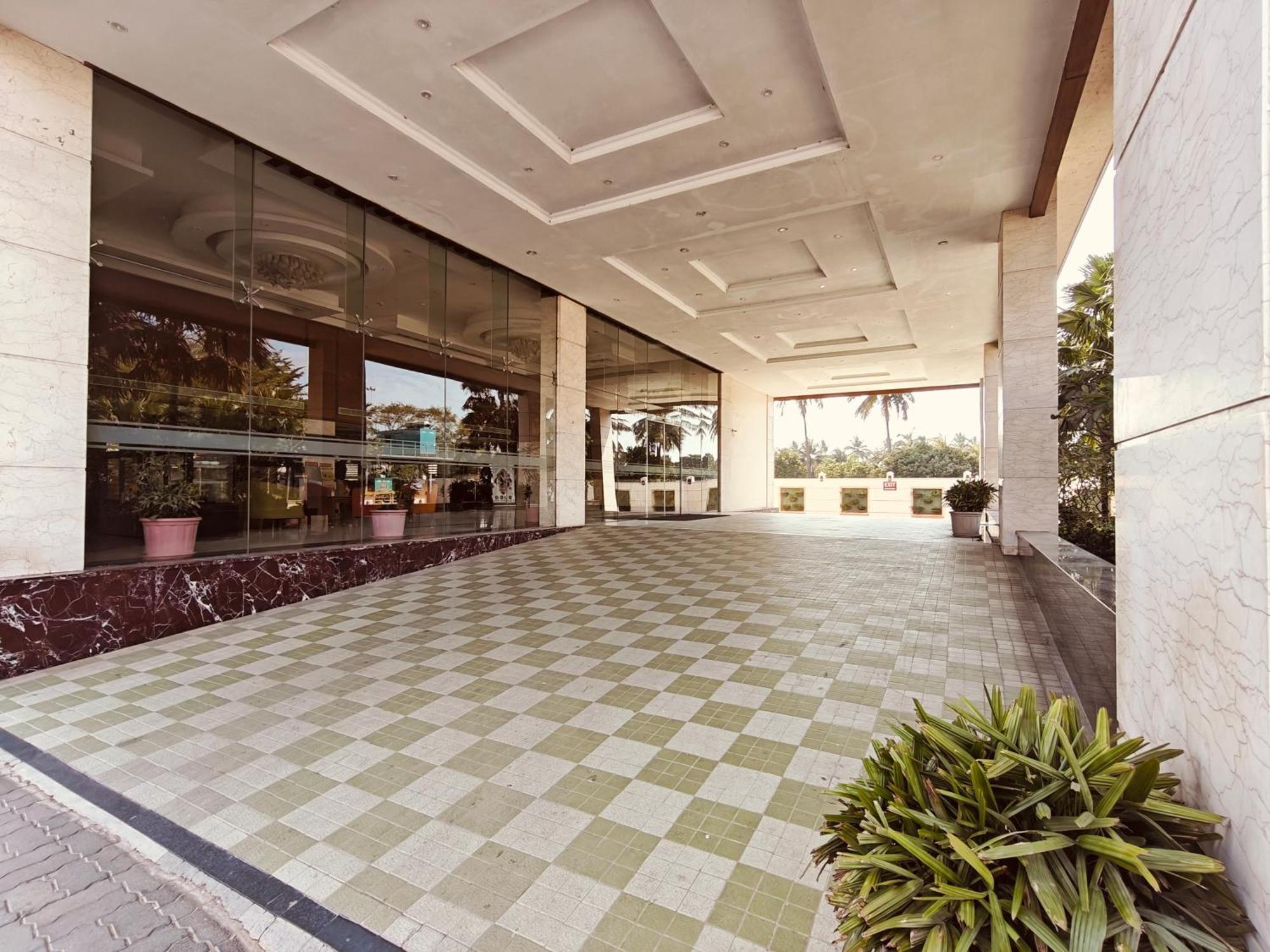 Mm Legacy - A Bergamont Hotel, Kanchipuram Eksteriør billede