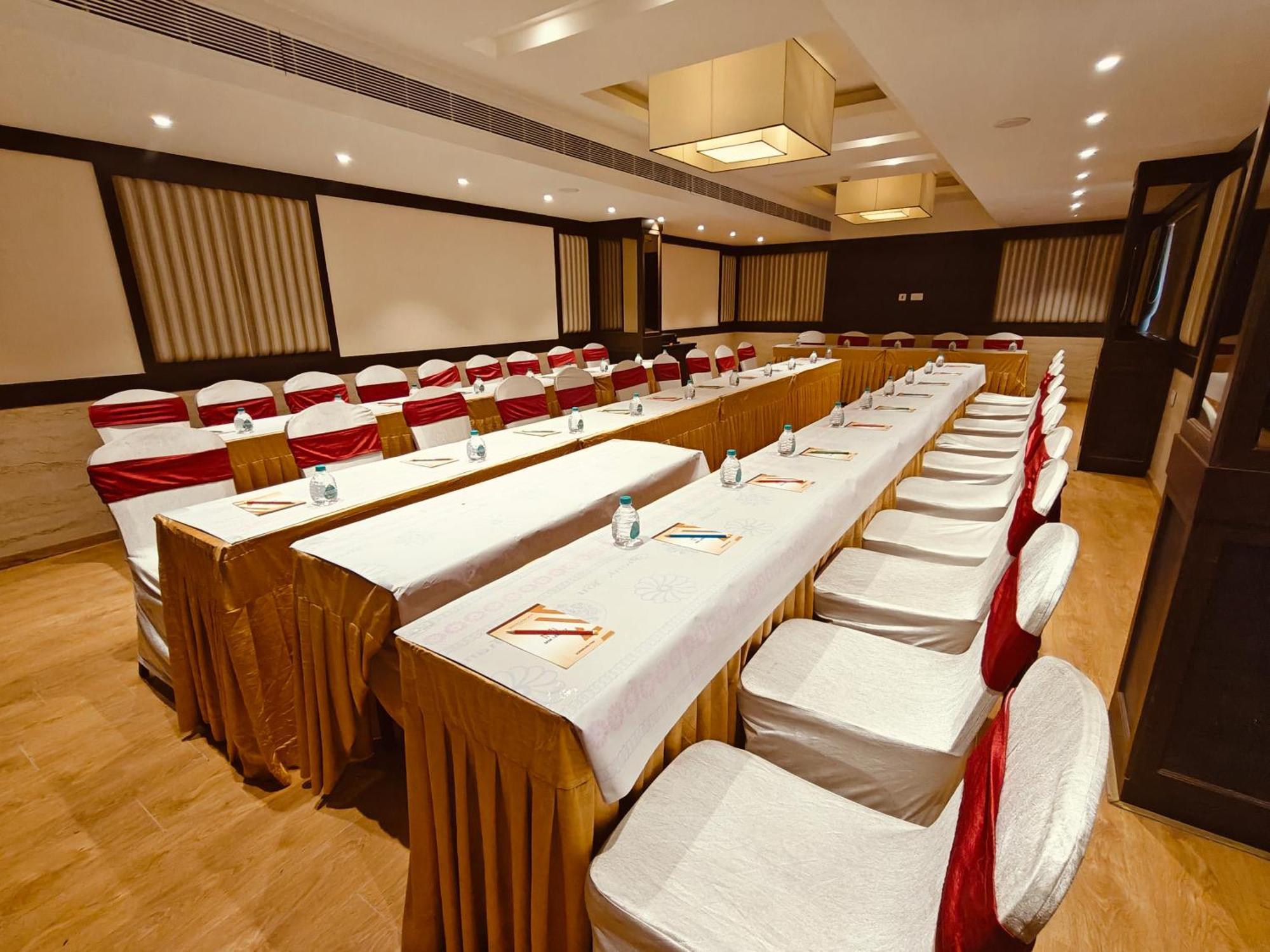 Mm Legacy - A Bergamont Hotel, Kanchipuram Eksteriør billede